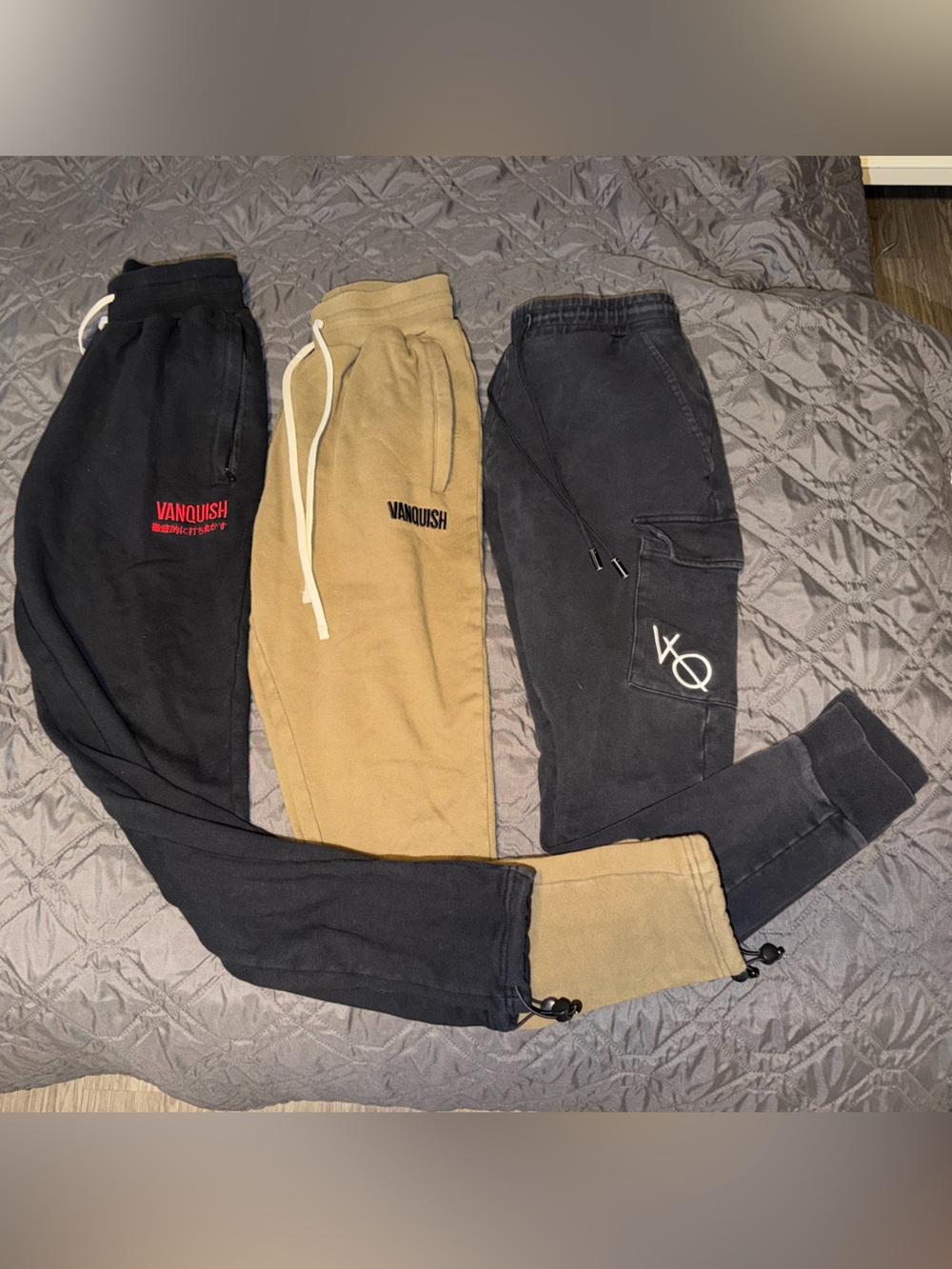 (3) Vqfit vanquish fitness joggers size small